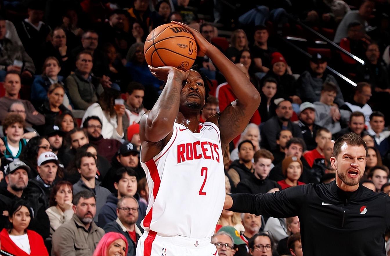 贝博体育-每场只能打15分钟！火箭重金签下这位3D锋线的意义到底是什么？